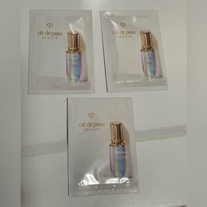Clé de Peau Beauté  Le Serum